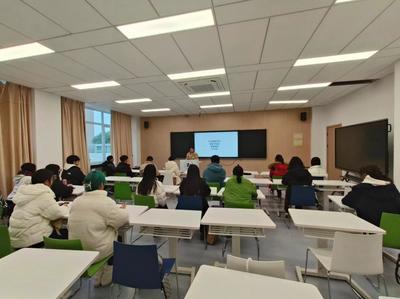 纺织服装学院学生会春季培训会顺利举行，共谋未来发展蓝图